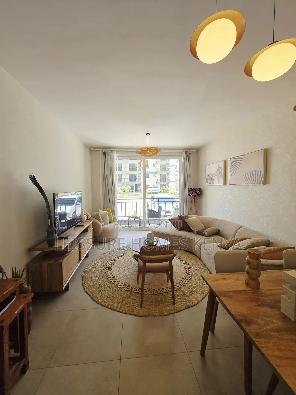 2bdrm Apartment in Gateway Mall Area for sale