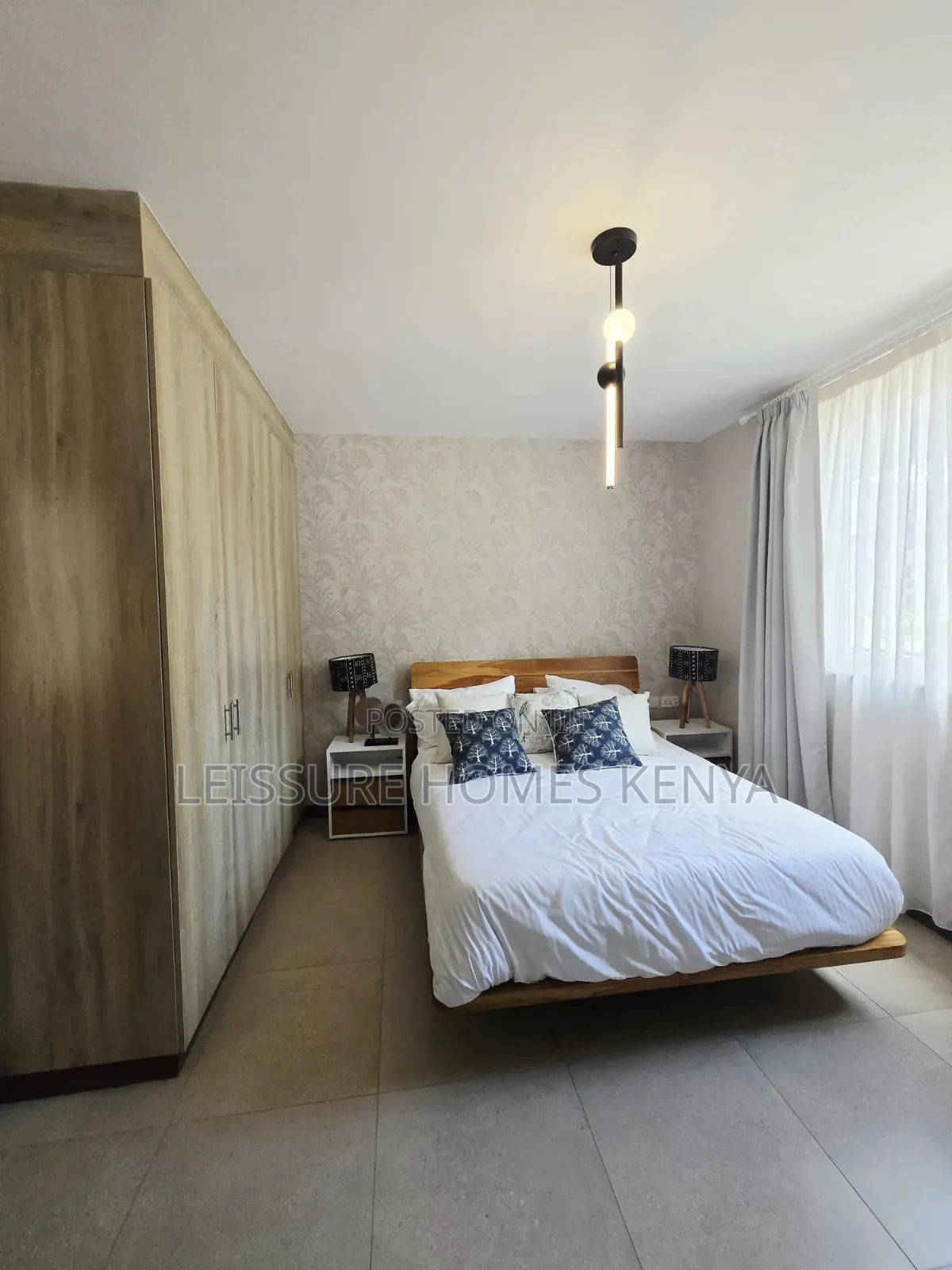 2bdrm Apartment in Gateway Mall Area for sale