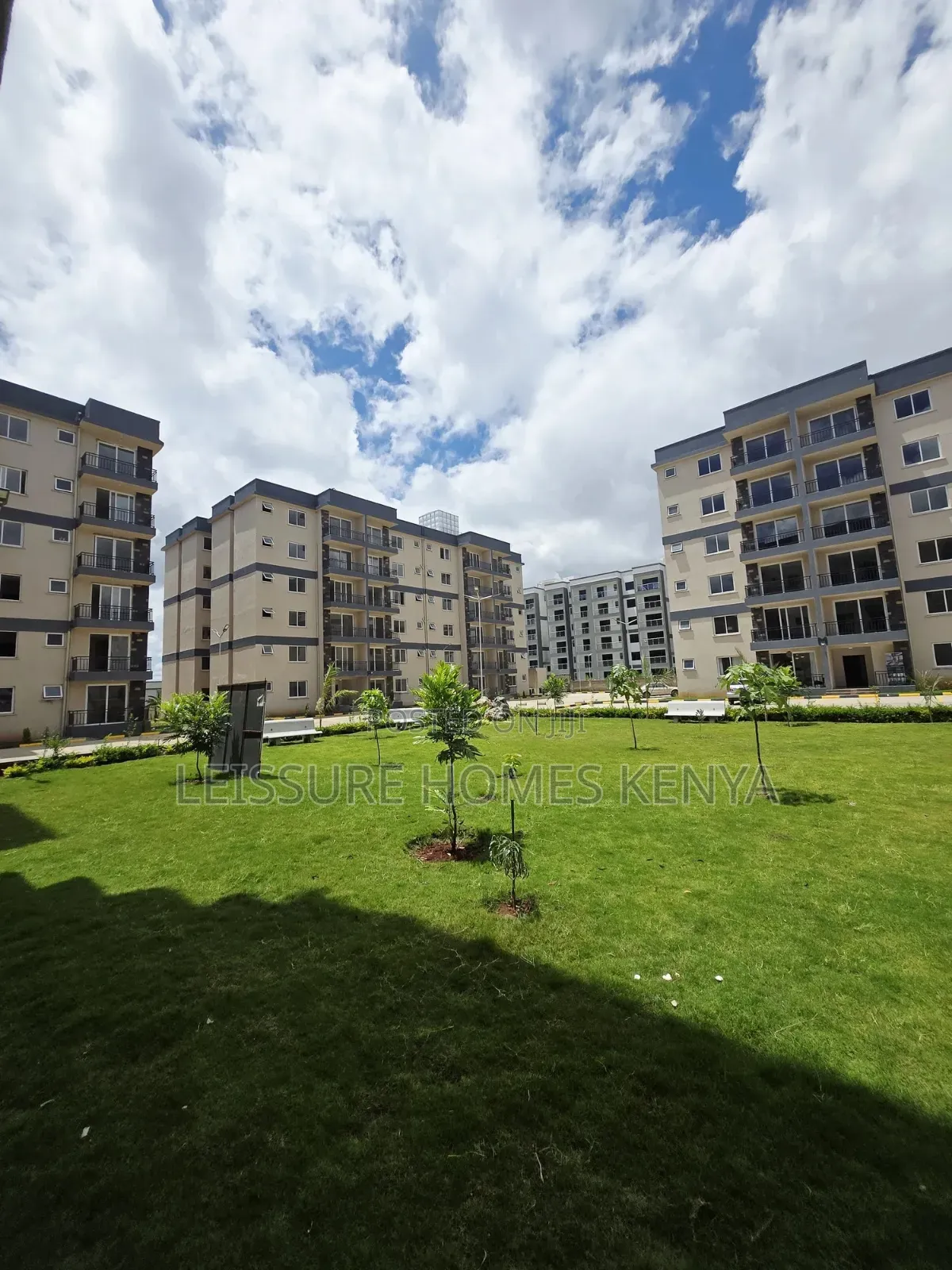 2bdrm Apartment in Gateway Mall Area for sale