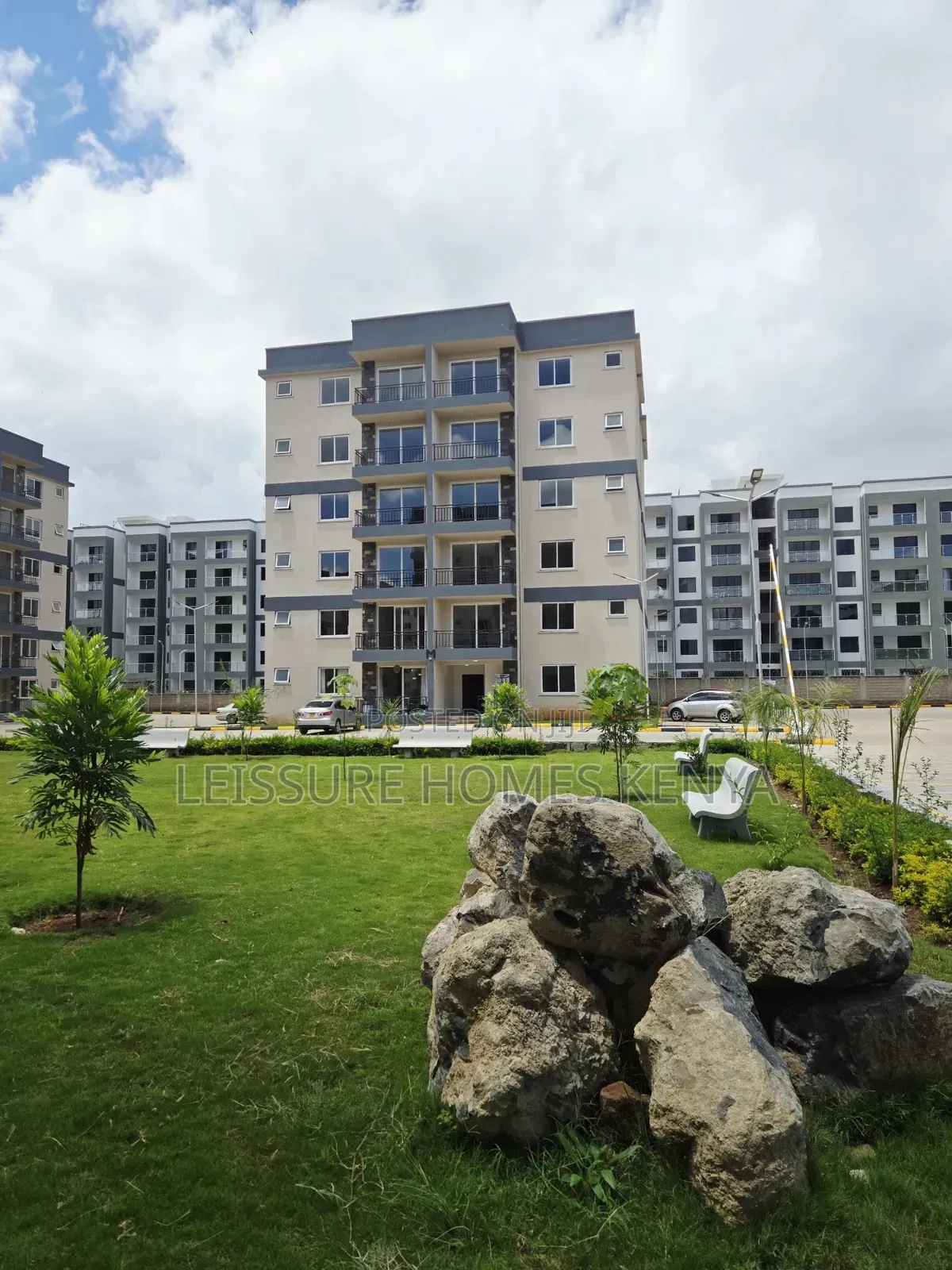 2bdrm Apartment in Gateway Mall Area for sale