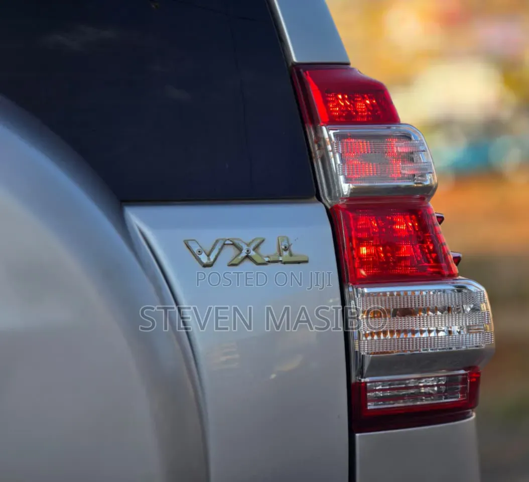 Toyota Land Cruiser Prado 3.0 D-4D (190 Hp) 7 seats 2016 Silver