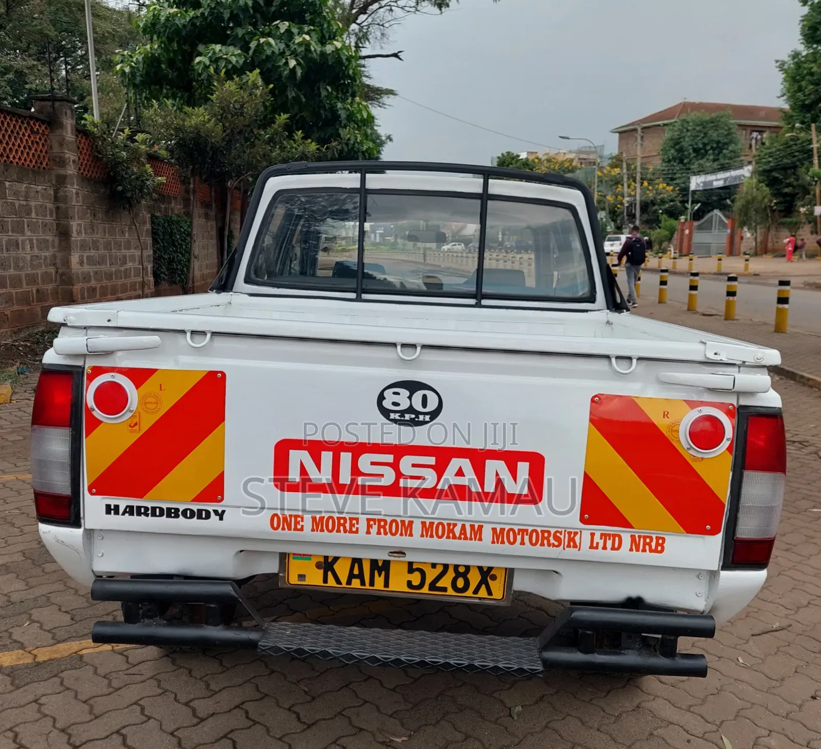 Nissan Hardbody 2000 White