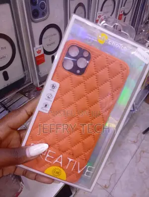 Rhombus Case for Apple iPhone 14 Plus - Orange