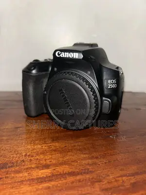Canon Eos 250d