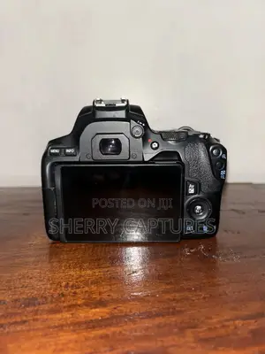 Canon Eos 250d