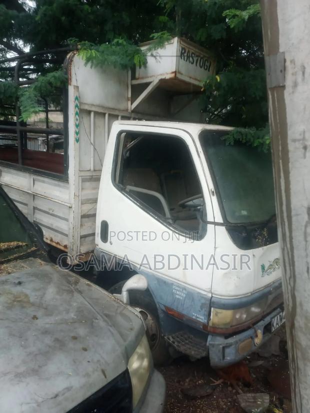 Canter Mitsubishi - thumbnail 6