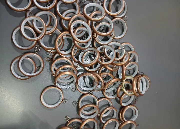 Brown Silent Gliding Drapery Metal Curtain Rings Wither Inner Plastic