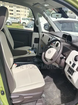 Toyota Spade 2019 Yellow