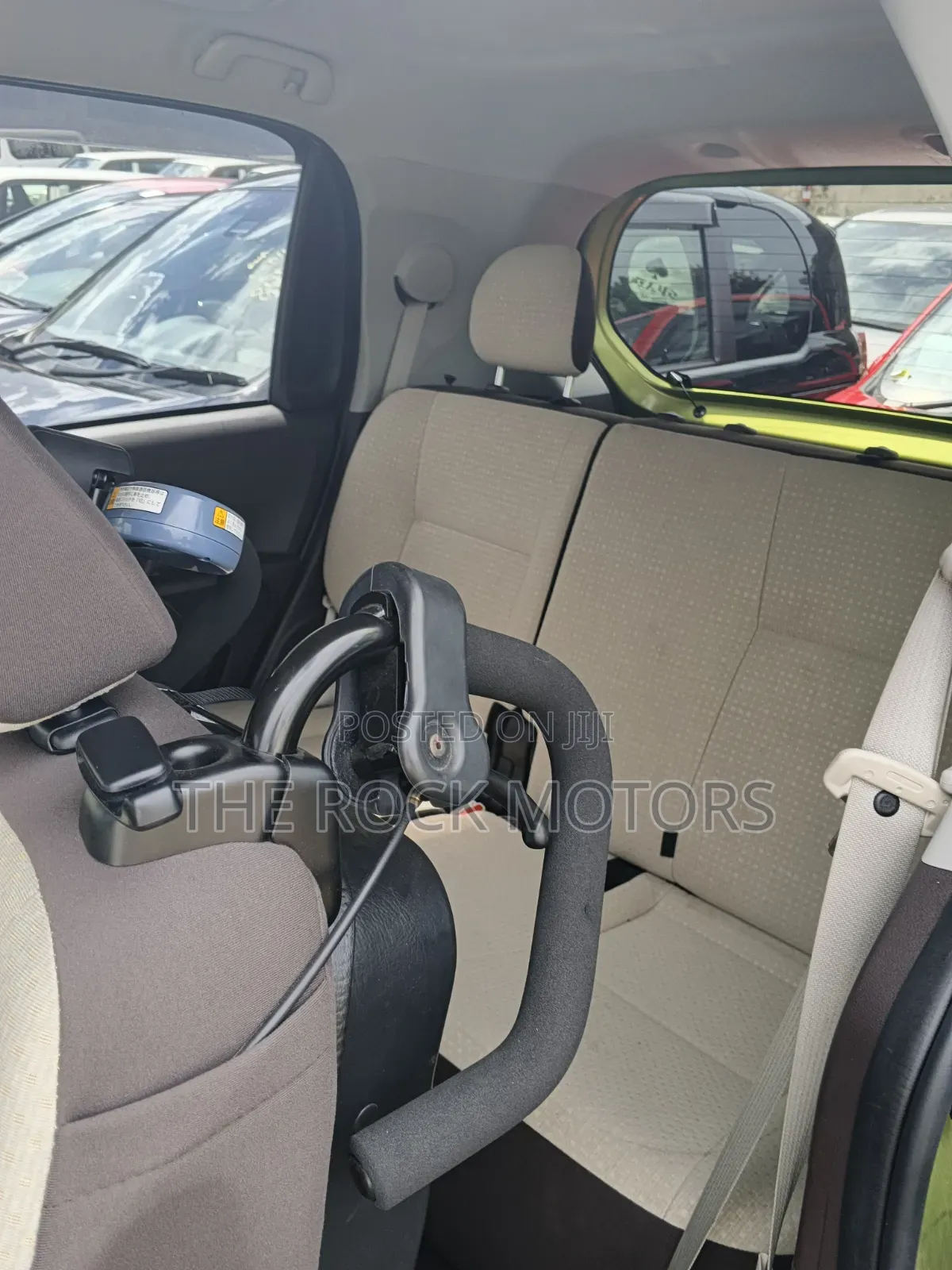 Toyota Spade 2019 Yellow
