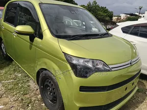 Toyota Spade 2019 Yellow