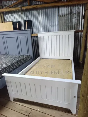 Durable Wooden White Beds-Long Lasting