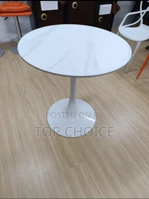 Outdoor Table, Round Marble.