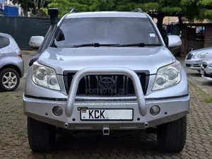 Toyota Land Cruiser Prado 3.0 TD 2010 Silver