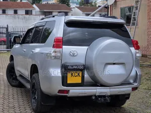 Toyota Land Cruiser Prado 3.0 TD 2010 Silver