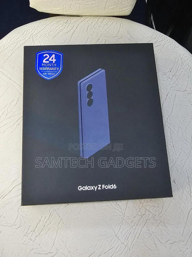 New Samsung Galaxy Z Fold6 512 GB Blue - thumbnail 2