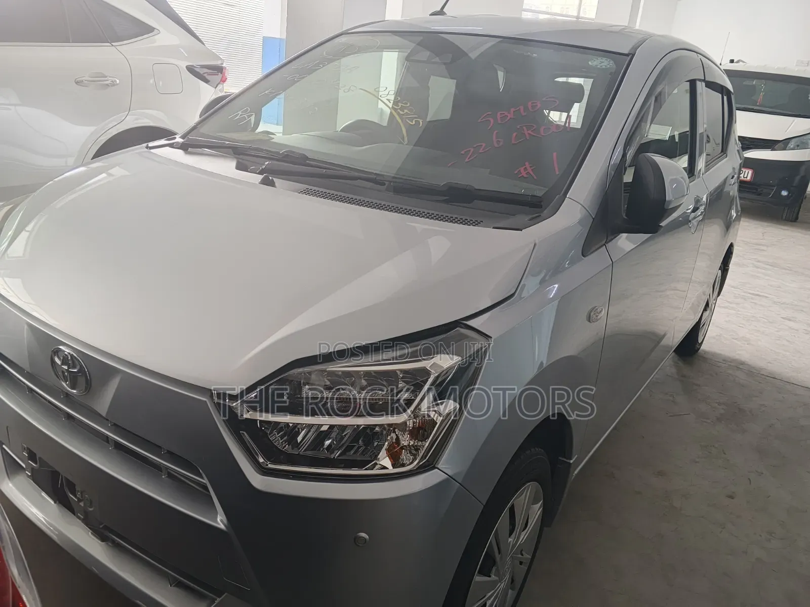 Toyota Pixis 2019 Silver