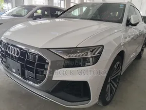 Audi Q5 2.0T Premium AWD quattro 2019 White