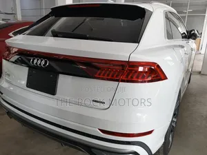 Audi Q5 2.0T Premium AWD quattro 2019 White