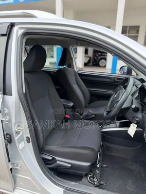 Toyota Corolla Fielder 2020 Silver