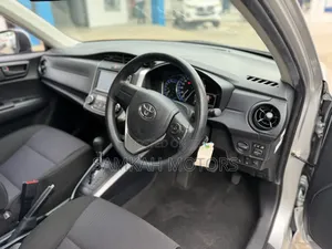 Toyota Corolla Fielder 2020 Silver