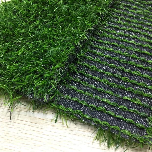 Artificial Grass Carpet for Balcony, Garden and Outdoor Floor Use