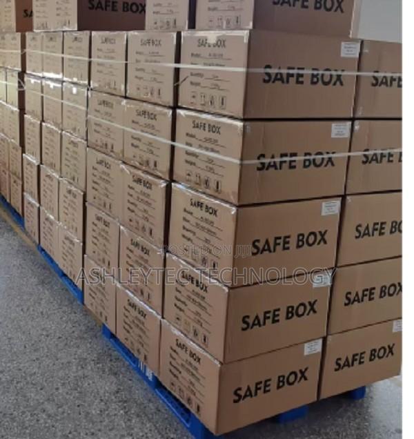 11kg Safe Box Is A Solid Option For Home, Office, Shop, Or Hotel Use