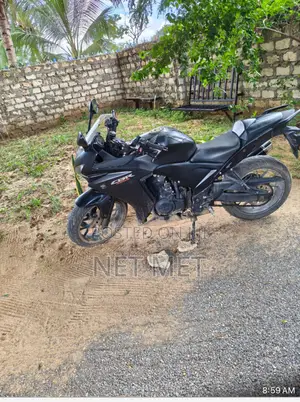 Honda CBR 2005 Black
