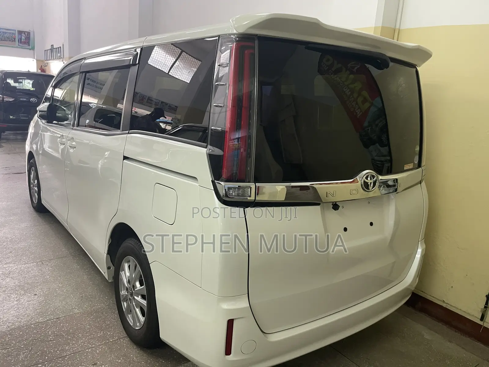 Toyota Noah 2.0 FWD (7 Seater) 2019 White