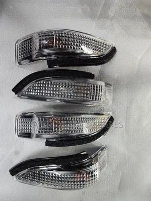 Side Mirror Blinker/Indicator Fielder,Auris New Model
