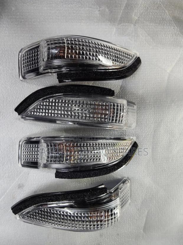 Side Mirror Blinker/Indicator Fielder,Auris New Model