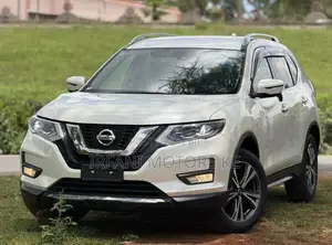 Nissan X-Trail 2.0 Petrol AWD 2019 Off white