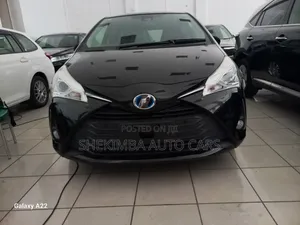 Toyota Vitz 1.5 FWD Hybrid 5dr 2019 Black