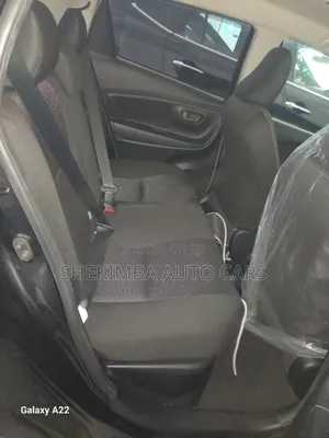 Toyota Vitz 1.5 FWD Hybrid 5dr 2019 Black