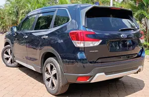 Subaru Forester Premium AWD 2019 Blue