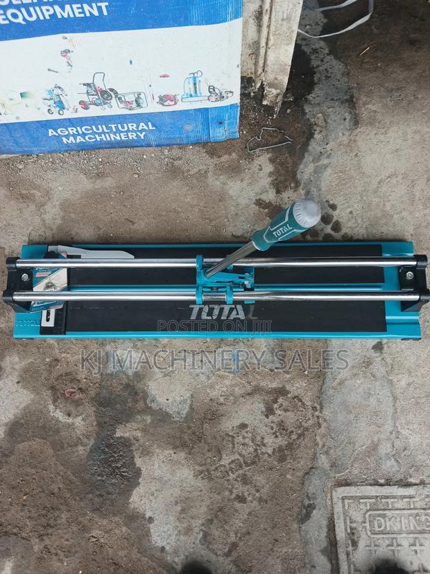 Tile Cutter Machine