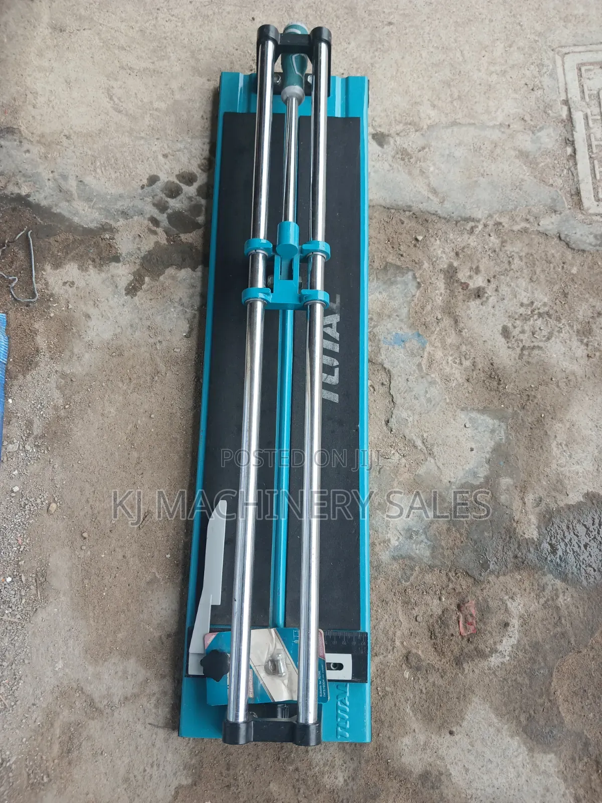 Tile Cutter Machine