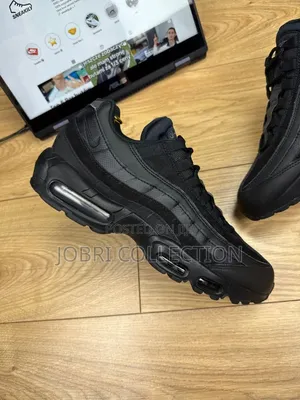 Authentic Nike Airmax 95 Tripple Black Sneakers