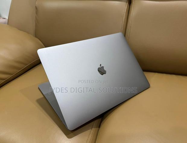 Laptop Apple MacBook Pro 2019 64GB Intel Core i9 SSD 1T