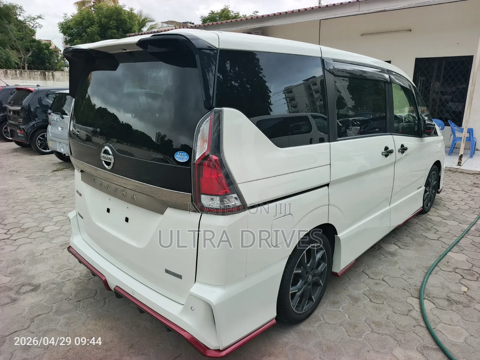 Nissan Serena 2019 White