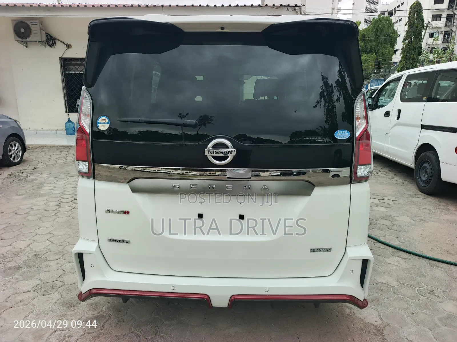 Nissan Serena 2019 White