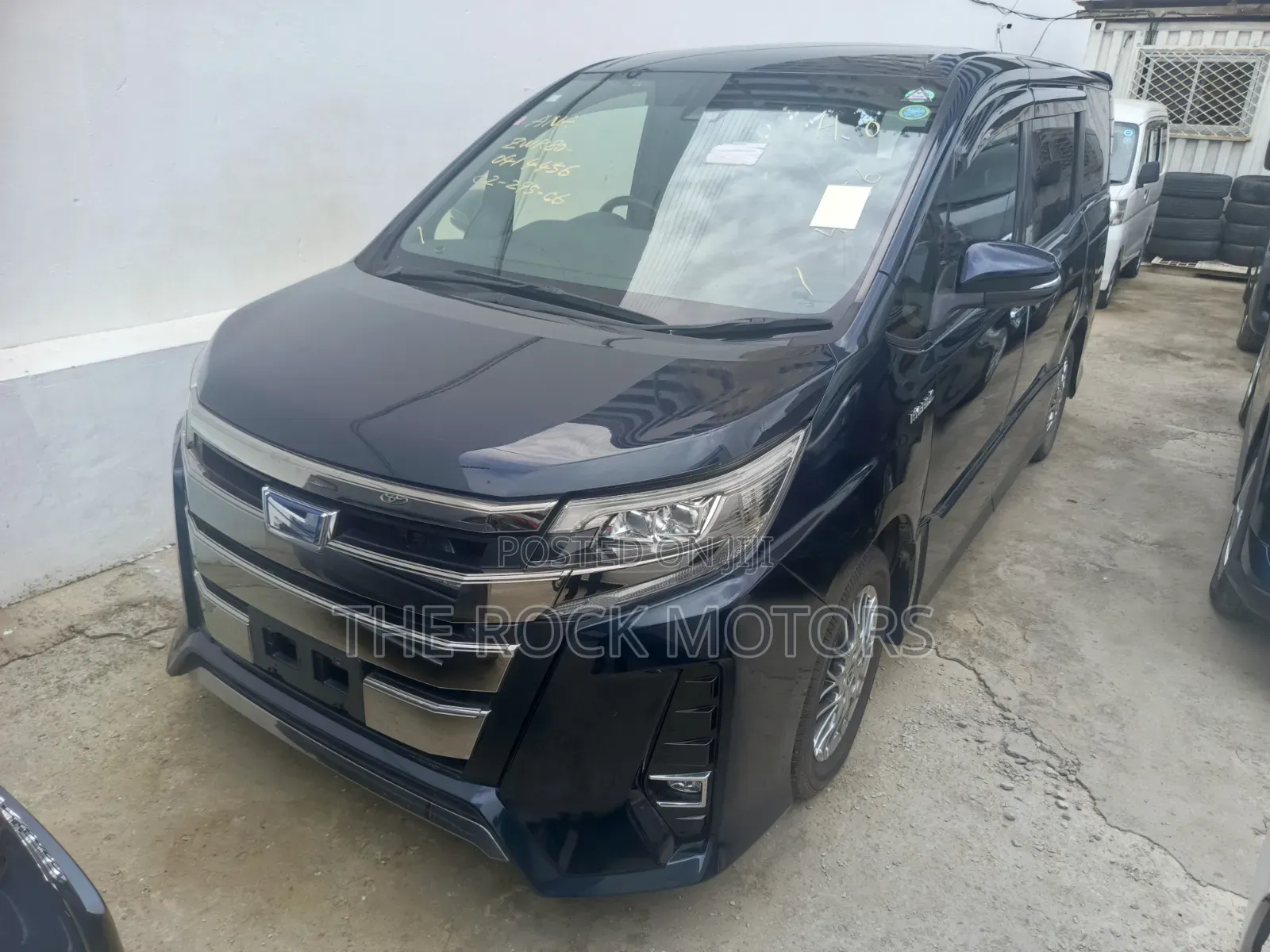 Toyota Noah 2019 Blue