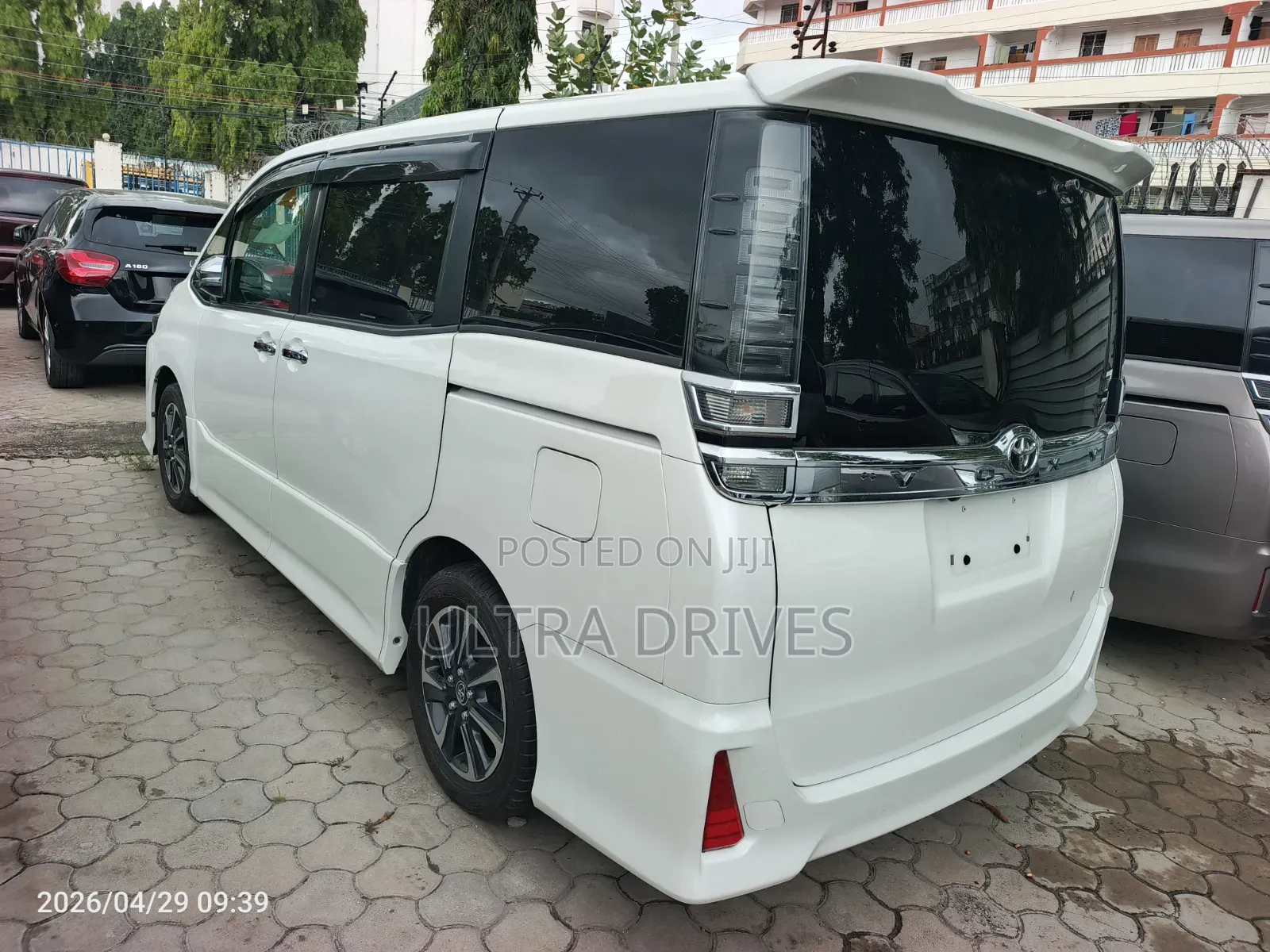 Toyota Voxy 2019 White