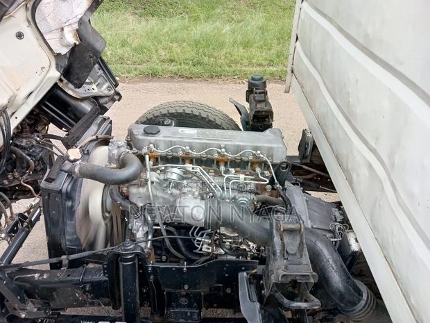 Isuzu NKR Local - thumbnail 11