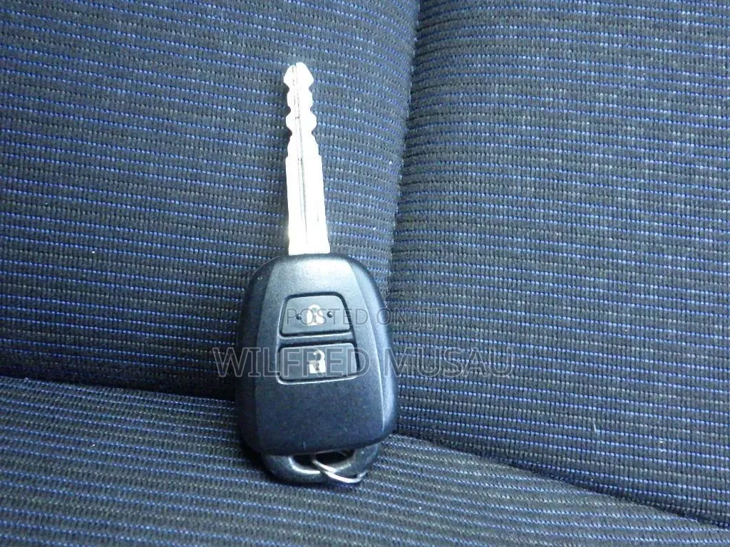 Toyota Probox 1.5 DX Comfort 2WD 2020 Silver