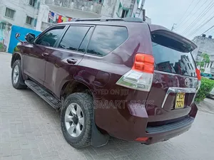 Toyota Land Cruiser Prado 2013 Maroon