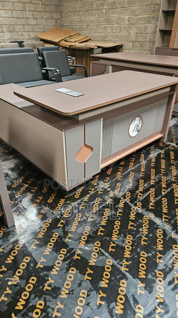 Office Desk : 2.4m Large L-Shaped Managerial Desk - thumbnail 2