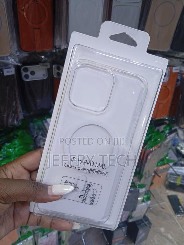 iPhone 15 Pro Max Magsafe-Compatible Clear Cases - thumbnail 2