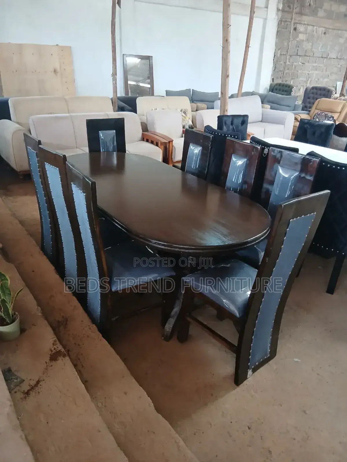 Royal Oak 8-Seater Dining Set