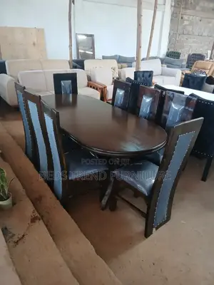 Royal Oak 8-Seater Dining Set