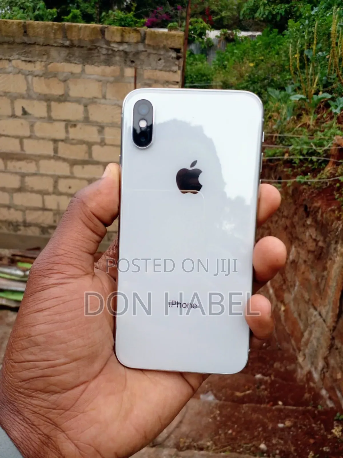 Apple iPhone X 64 GB White